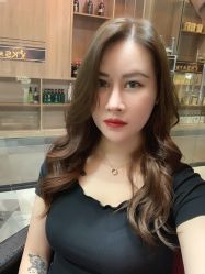 -天下皇剪新潇洒美容美发