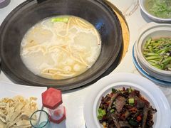 -陈大锅·岳阳鱼馆·地道岳阳菜(美食街店)