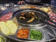 -哈哈碳都·牛肋条无限自助烤肉(台江万达店)