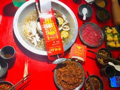 -谭鸭血老火锅(万象九宜城店)