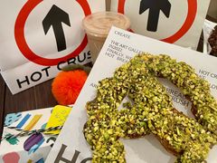 -HOT CRUSH趁热集合·现烤面包(环球港店)