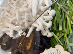 -鑫渔港海鲜本地菜·山海关浑锅(东戴河店)