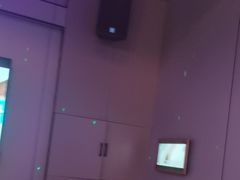 -唯爱KTV聚会餐厅(仙林东城汇店)