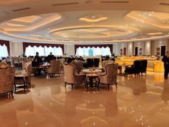 -白金汉爵大酒店-24小时餐厅