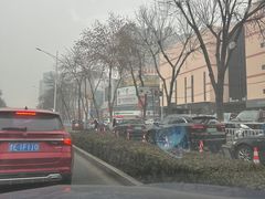 -胖东来生活广场(健康路店)