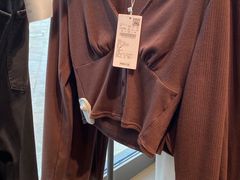 -URBAN REVIVO(上海中庚漫游城店)