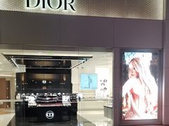 -Dior迪奥(上海世茂广场店)