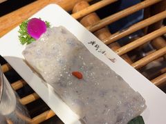 -老牌坊云南鱼豆花火锅(哈西万达店)