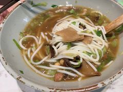 -百春原湖南牛肉粉(百联世纪店)
