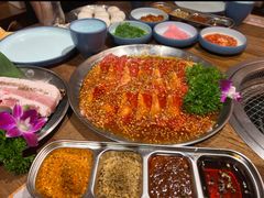 -明洞阿姨·韩式酱蟹烤肉·创意料理(三元桥店)