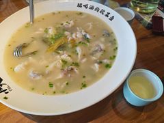 -严记小天府酸菜鱼(西四路店)