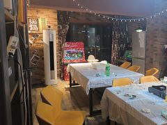 -玩坞轰趴馆·户外团建聚会主题生日派对馆(世豪广场店)