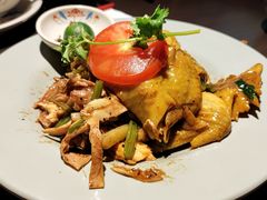 -大头虾越式风味餐厅(光明广场店)