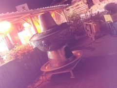 -果松木炭酸菜铜火锅·外婆参鸡汤