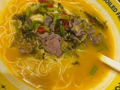 -粉小主·贵州酸汤牛肉粉(南京仙林金鹰店)