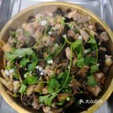 胡须鸡养足140天，吃杂粮的走地鸡味道美。