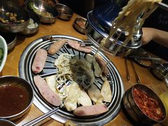 -老炉家木炭烤肉(长江国际店)