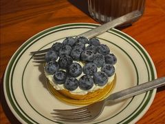 蓝莓挞-Be Lived Cafe比例咖啡(摩天轮店)