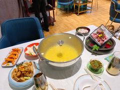 花胶鸡锅底-上房火鍋(新天地店)