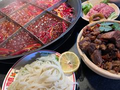 -张记老码头重庆老火锅(磨店老街店)