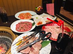 -山川小町·极番烧肉(新地假日广场店)