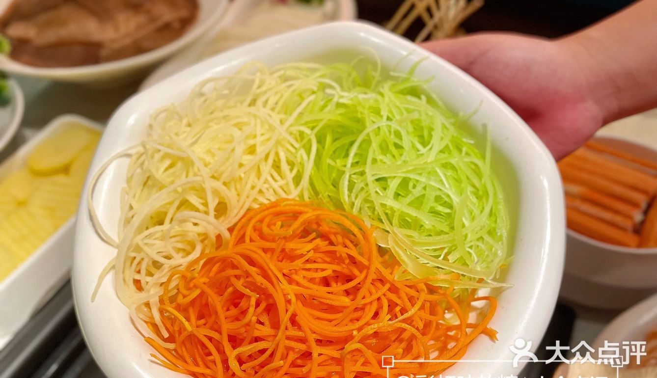 什么⁉️还有毛肚包虾滑⁉️这是什么神操作⁉️