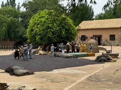 -雪山彩虹谷景区