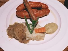 -LENBACH兰巴赫西餐啤酒坊(大连东港店)