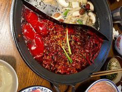 -萍姐火锅·公路夜市(武汉首店)