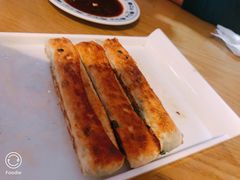 猪肉三鲜-铸钟褡裢火烧(西三环紫竹桥店)