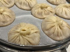 -正宗开封黄家灌汤小笼包子