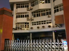 -武汉市洪山区武珞路小学