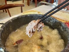 -鲁朗纳麦石锅鸡庄园