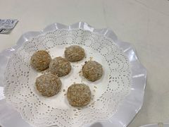 燕麦芝麻汤圆-品香菜馆(旗峰路中侨大厦店)