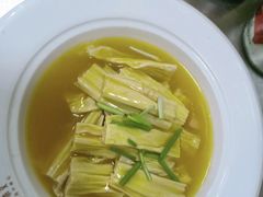 -汇慈安·高端自营月嫂(武汉月子尊享店)