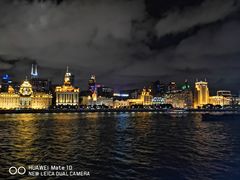 -黄浦江游览十六铺3号码头网红自助餐