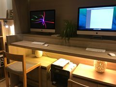 -西安大雁塔科技大学地铁站亚朵酒店