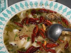 -姚姚酸菜鱼·金戈戈香港豉油鸡(喜荟城联名店)