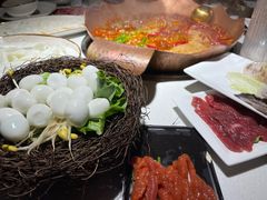 -墨居上隐·院子里火锅(峨眉店)
