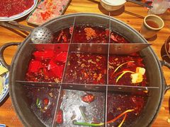 -周小明火锅(黑金冠社区店)