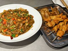 -郑享吃烧烤烩面(红专路店)