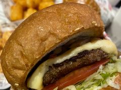 -The Habit Burger Grill 哈比特汉堡(爱琴海店)