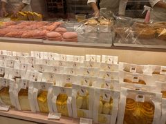 -好利来(上海长宁龙之梦店)