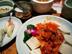 -萨拉伯尔水源素问店·韩国宫廷料理(人民路店)