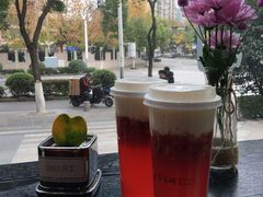 草莓芝士奶盖-爸爸糖吐司面包(南京奥体店)