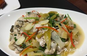 Sour Cabbage Stir-fried Oysters