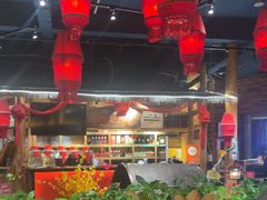 -老滇山寨•云南特色菜•地方菜•民族风情歌舞表演(金碧店)