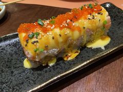炙烤三文鱼芝士寿司-山葵家·创意料理(临平银泰城店)