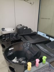 -EMILY 艾米莉 烫染沙龙