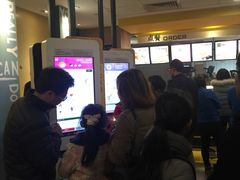 等位区-麦当劳(长泰商业广场店)